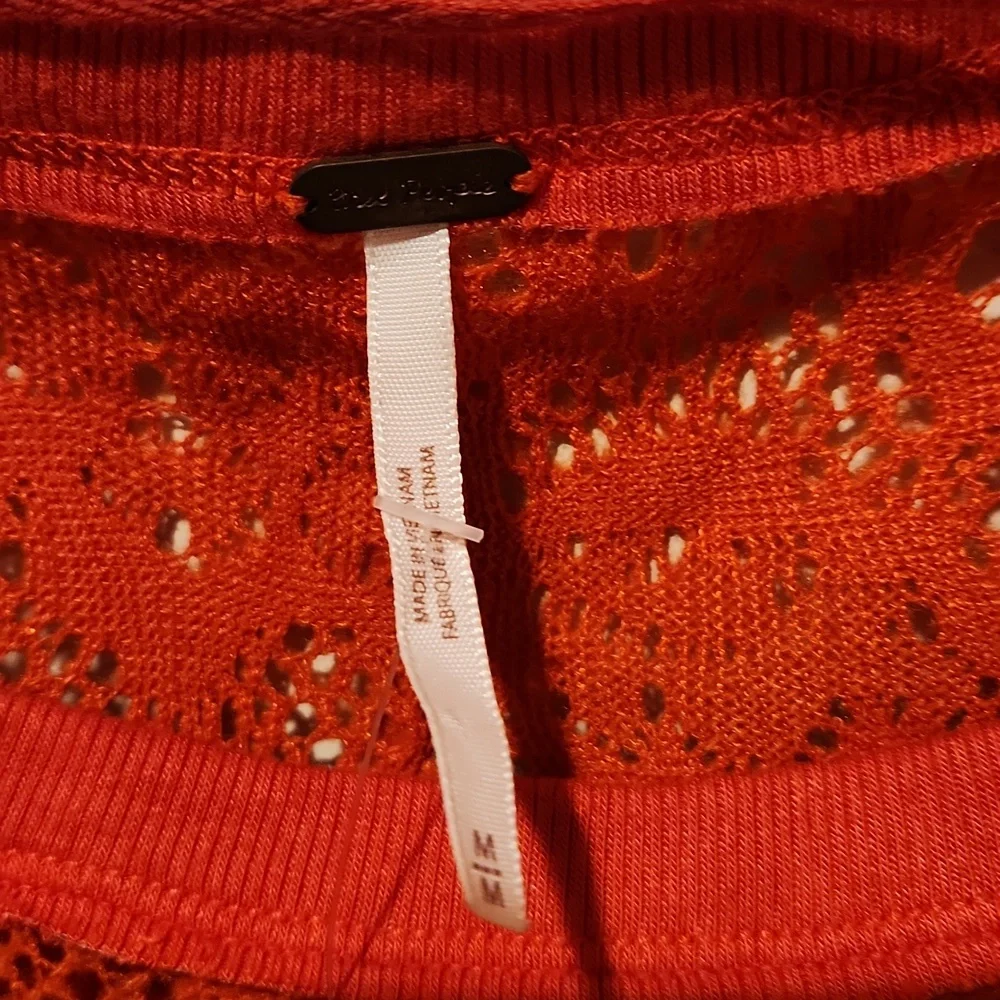❤️ FREE PEOPLE NOT COLD IN THIS LACE TOP, VIBRANT ORANGE, MEDIUM